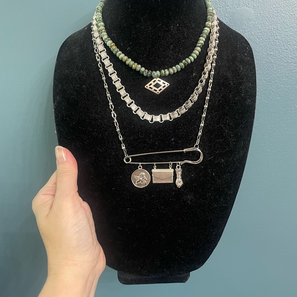 Silver and Green Layered Necklace Set - Picture 1 of 5